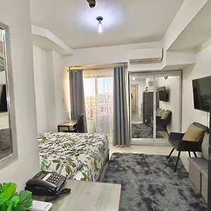 Apartment Hola! Condotel @ Inspiria, Davao